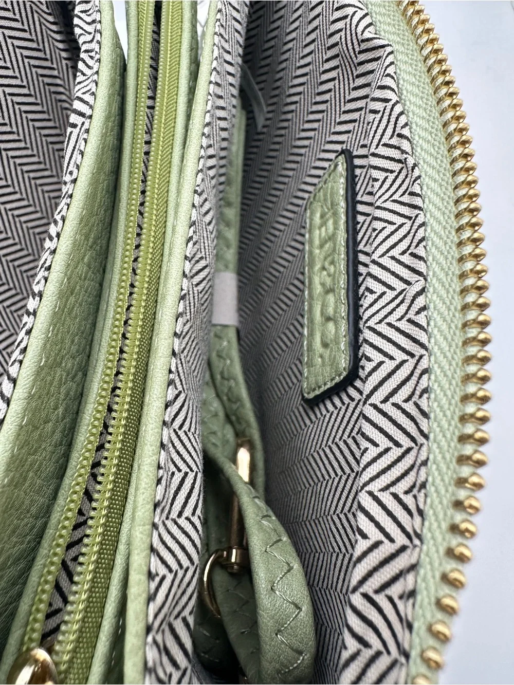 Jen & Co Riley mint sage vegan Leather Crossbody bag Wristlet Clutch